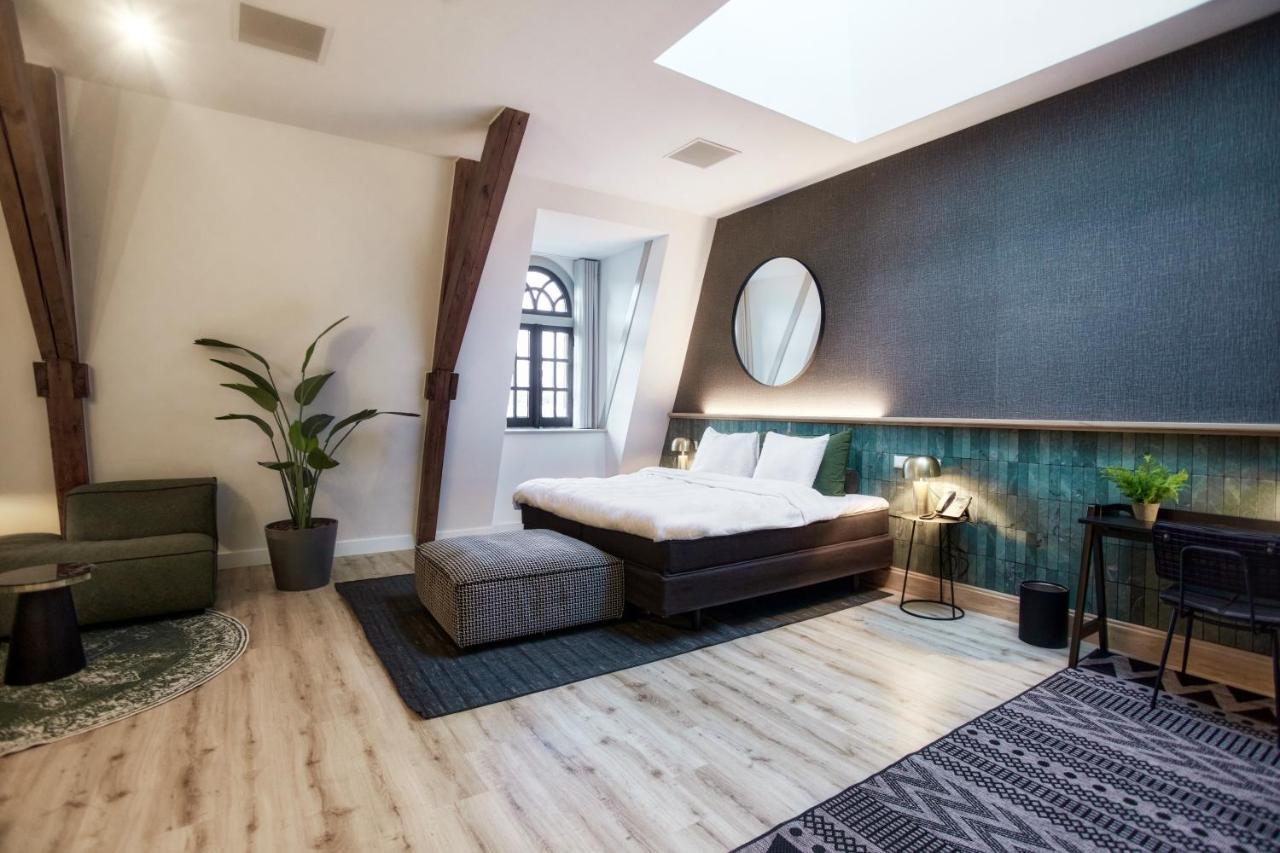 Hotel Botanique Бреда Экстерьер фото